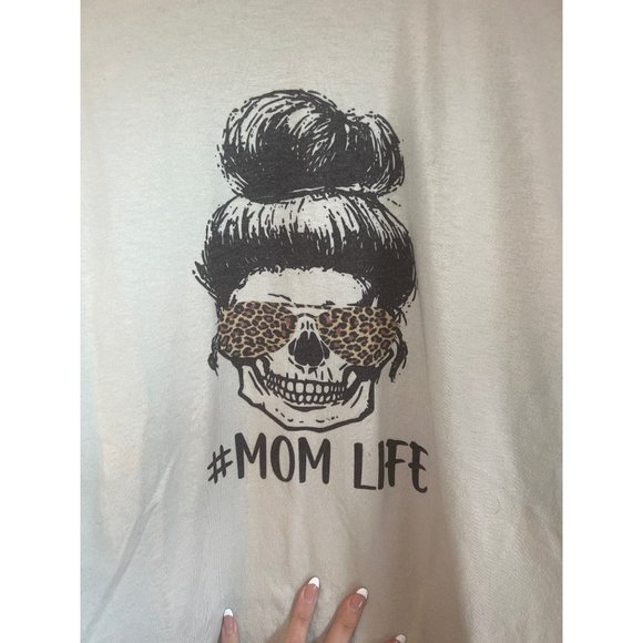 Gliden M Crew Neck Graphic Tee #momlife skull bun leapord glasses - Picture 2 of 5